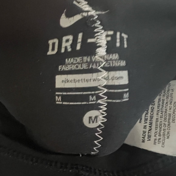 Womens Nike Dri Fit Capri Leggings Size Medium - Picture 3 of 5